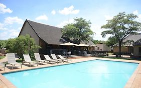 Ukutula Lion Lodge